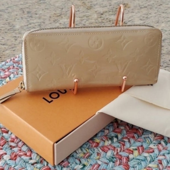 Louis Vuitton Vernis Clemence Wallet, Box & Dustbag Set Dune Tan Beige - Picture 1 of 12